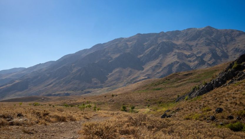 Queenstown Hiking Guide: 6 Tracks That Skip the Crowds Queenstown Hiking Guide: 6 Tracks That Skip the Crowds